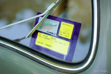 Volkswagen Beetle (oval window), 1956