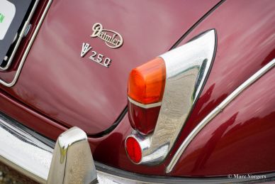 Daimler 250 V8, 1967