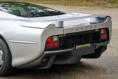 Jaguar XJ220, 1993