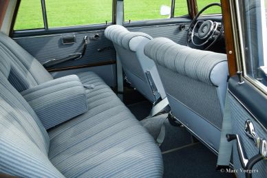 Mercedes-Benz 220 S, 1964