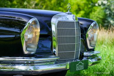 Mercedes-Benz 220 SE (W111) cabriolet, 1963