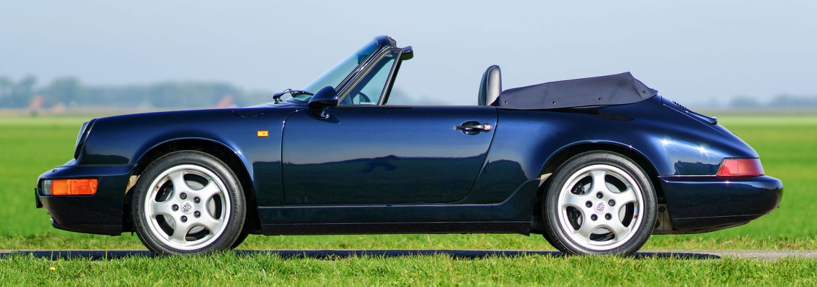 Porsche 911 Carrera 4 Cabriolet, 1992