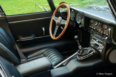 Jaguar E-type 4.2 Litre FHC S1, 1966