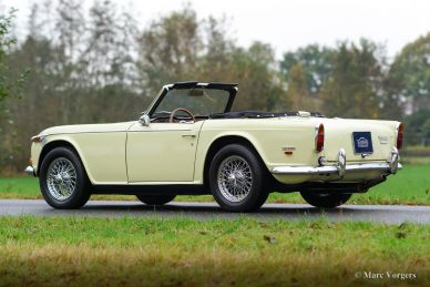 Triumph TR 250, 1968