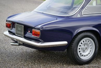 Alfa Romeo GT 1300 Junior, 1969