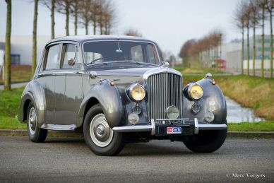 Bentley R-type 1953
