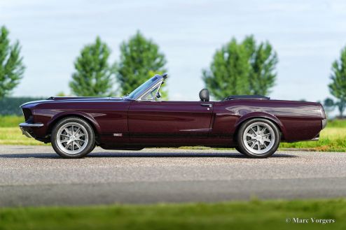 Ford Mustang convertible, 1966