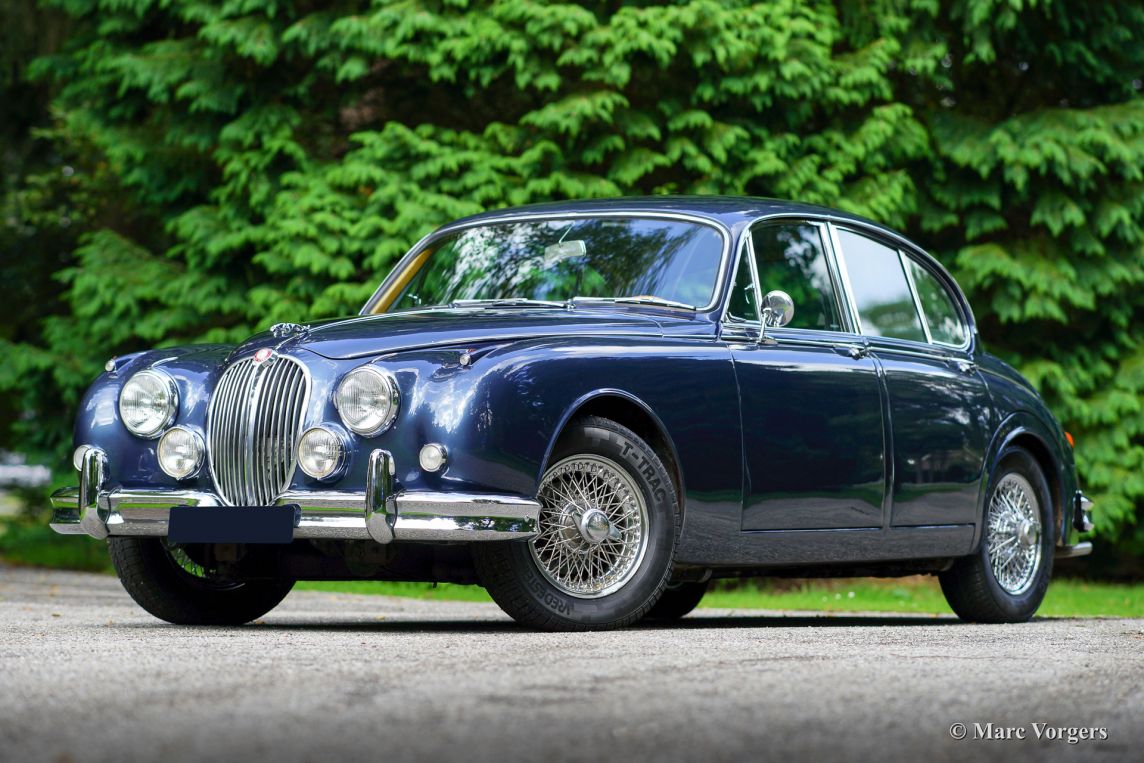 Jaguar MK II 3 8