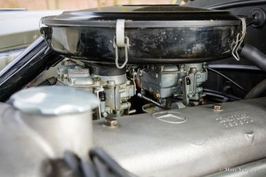 Mercedes-Benz 220 S (W180), 1958