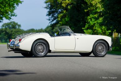 MG MGA 1500 Roadster, 1956