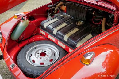 Volkswagen “Beetle” 1302 LS Convertible / Cabriolet, 1971